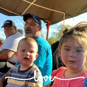 Meet your Posher, Ella